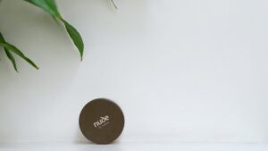 nude by nature loose powder
